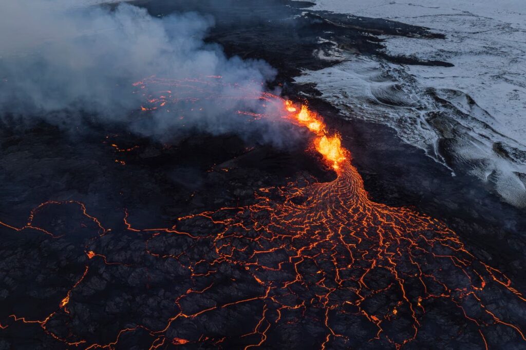 Another eruption in Iceland ‘more likely with each passing day’ as fresh cracks form in Grindavik