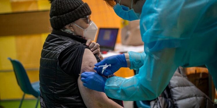 Czech Republic scraps vaccine mandate as daily cases hit record high