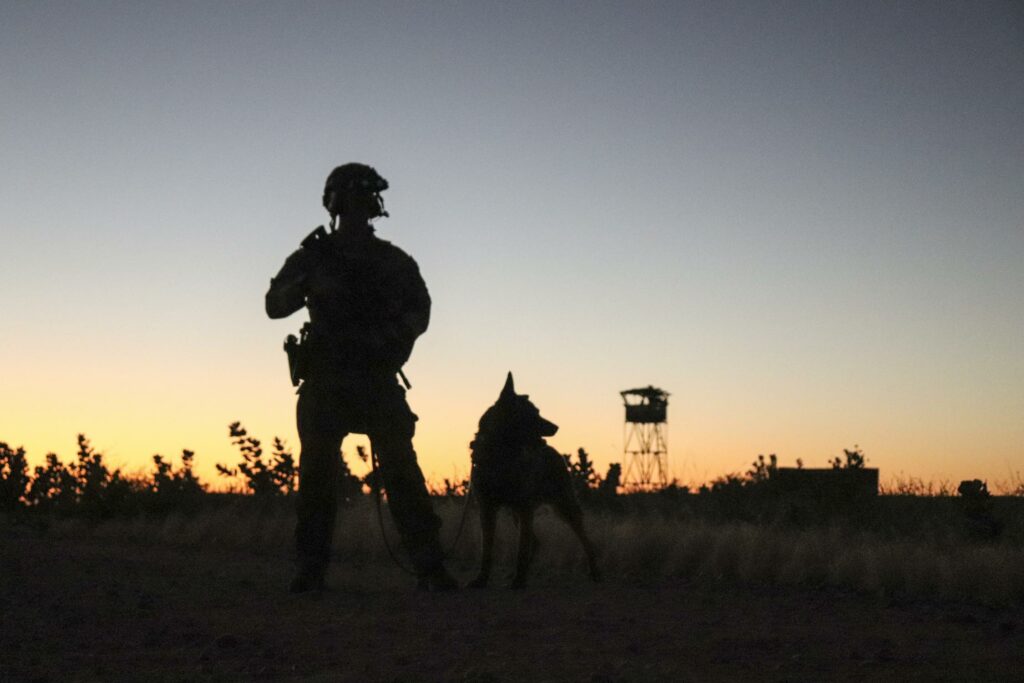 US airman at Niger air base 201