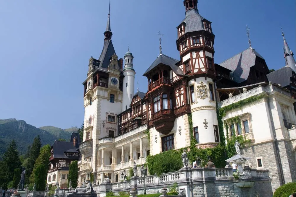 Peleș Castle — Getty Images