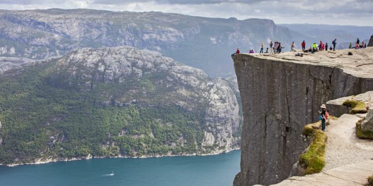 Preikestolen: Man dies after falling from ‘Mission Impossible’ cliff in Norway