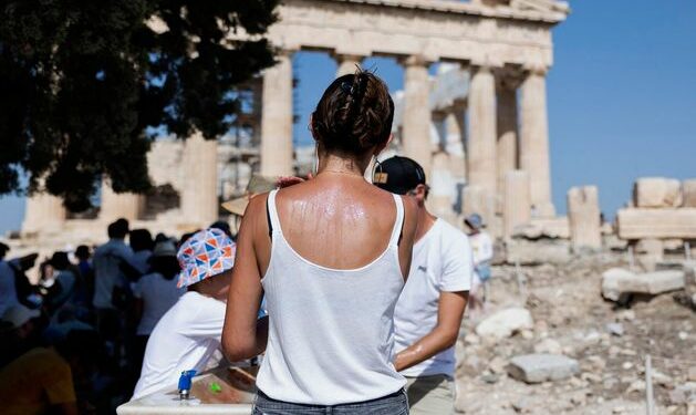 Greece heatwave: More ancient tourist sites and schools shut as searing temperatures persist