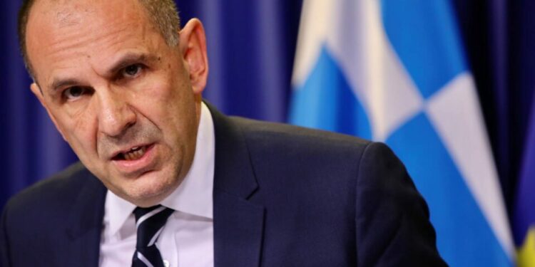 Greek FM shows path to EU