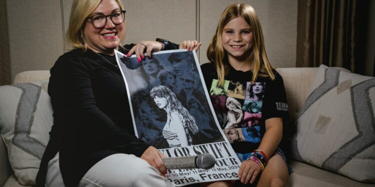 Chicago area Taylor Swift fans head to Europe for cheaper tickets
