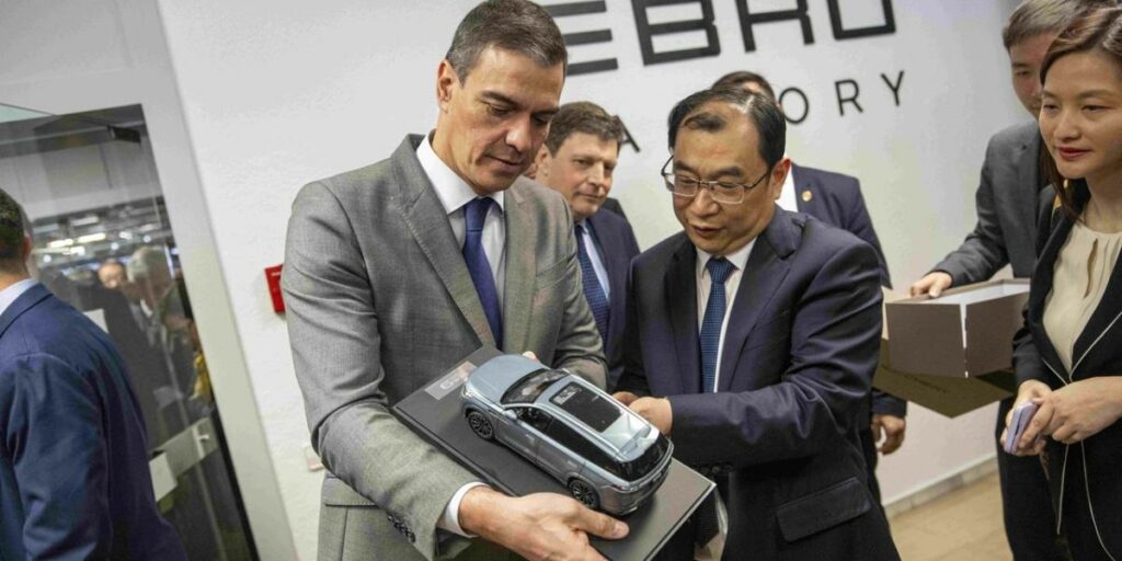 Europe’s Response to China Shock 2.0: Hold China Closer