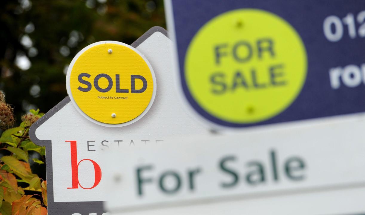 File photo dated 14/10/14 of a sold and for sale signs. The average UK house price rose by 0.1% in April month-on-month, after a fall of 0.9% in March, according to an index. Halifax, which released the report, said that typical house prices in early 2024 have 