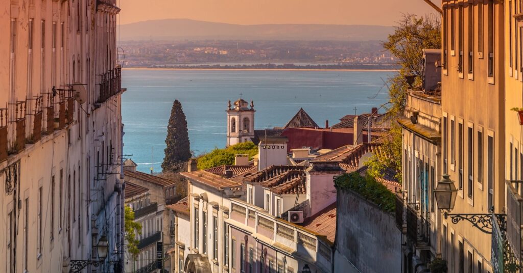 3 Best Neighborhoods In Lisbon Worth Exploring 