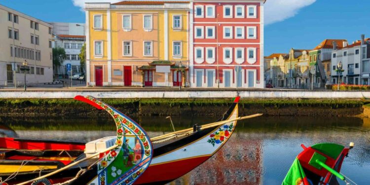 Aveiro Is Called The ‘Venice Of Portugal’ — How To Plan The Perfect Visit