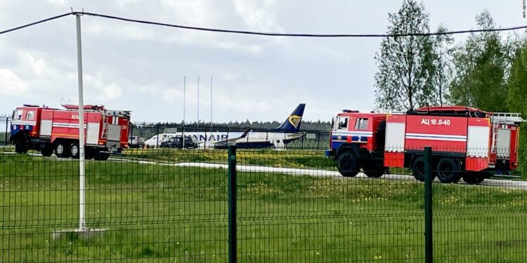 Belarus condemned for 'hijacking' Ryanair plane to detain journalist