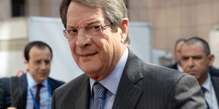 Cyprus leaders restart peace talks | The Independent