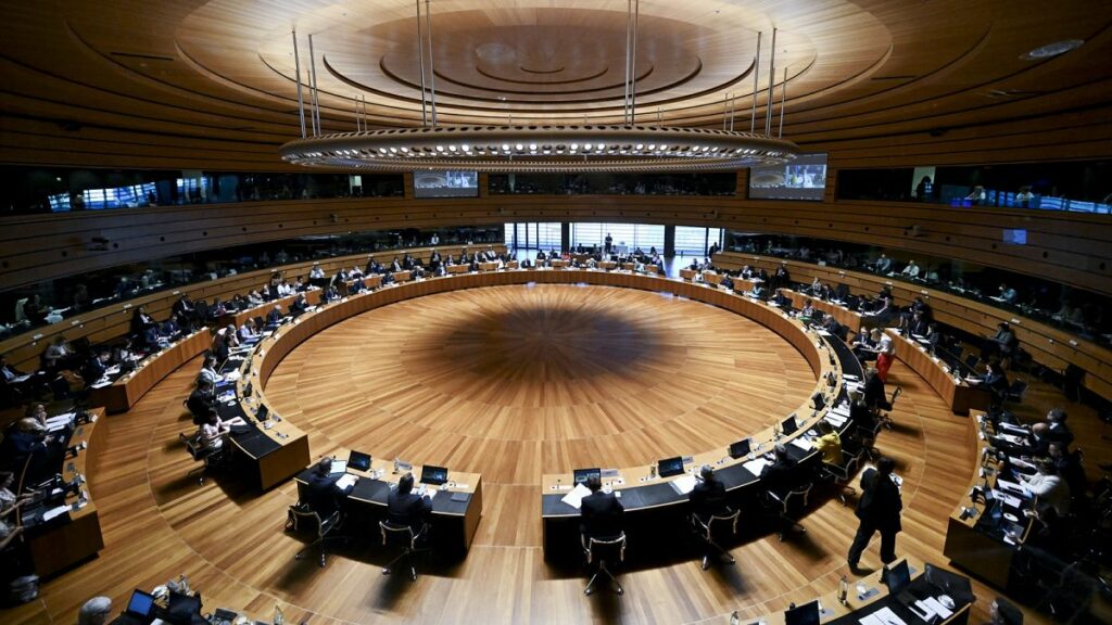 EU foreign ministers try to bypass Hungary’s veto on military aid to Ukraine