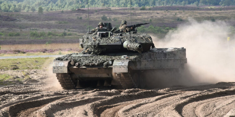 Leopard 2 tank