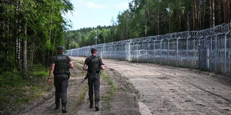 Lithuania monitoring Wagner presence, not closing Belarus border