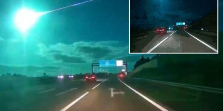 Meteor lights up sky bright blue over Spain, Portugal