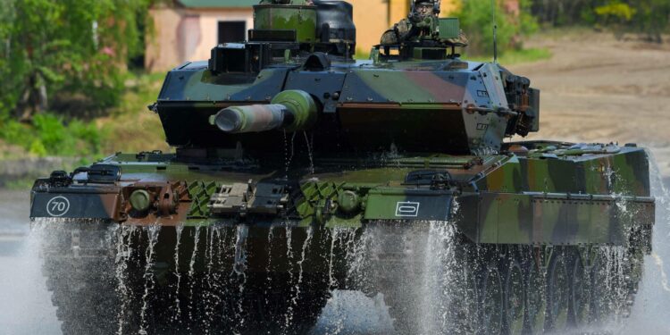 Norway Army Says Delivered Eight Tanks to Ukraine