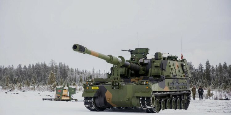 Norway Buys More K9 Howitzers, Armored Vehicles From S. Korea