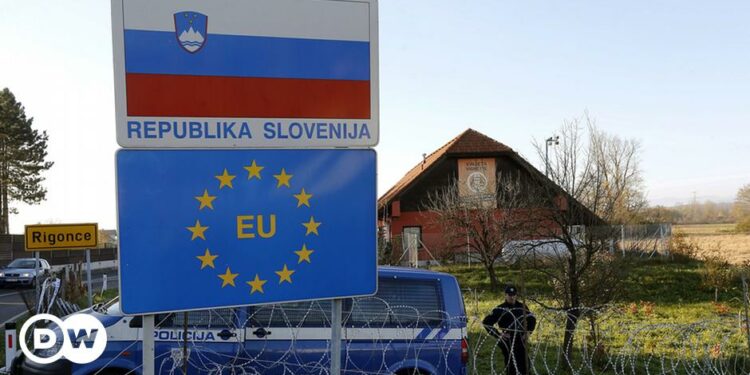 Slovenia to allow police to close border with Croatia – DW – 01/27/2017