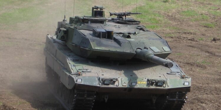 Leopard 2 tank