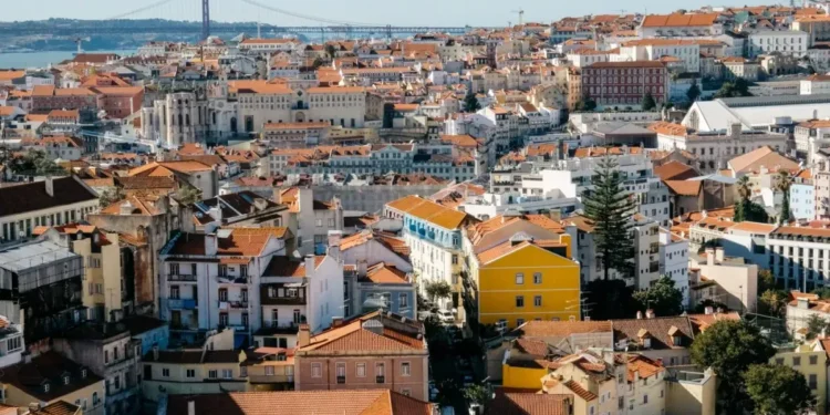 The 10 Coolest Neighbourhoods In Lisbon - The Culture Trip