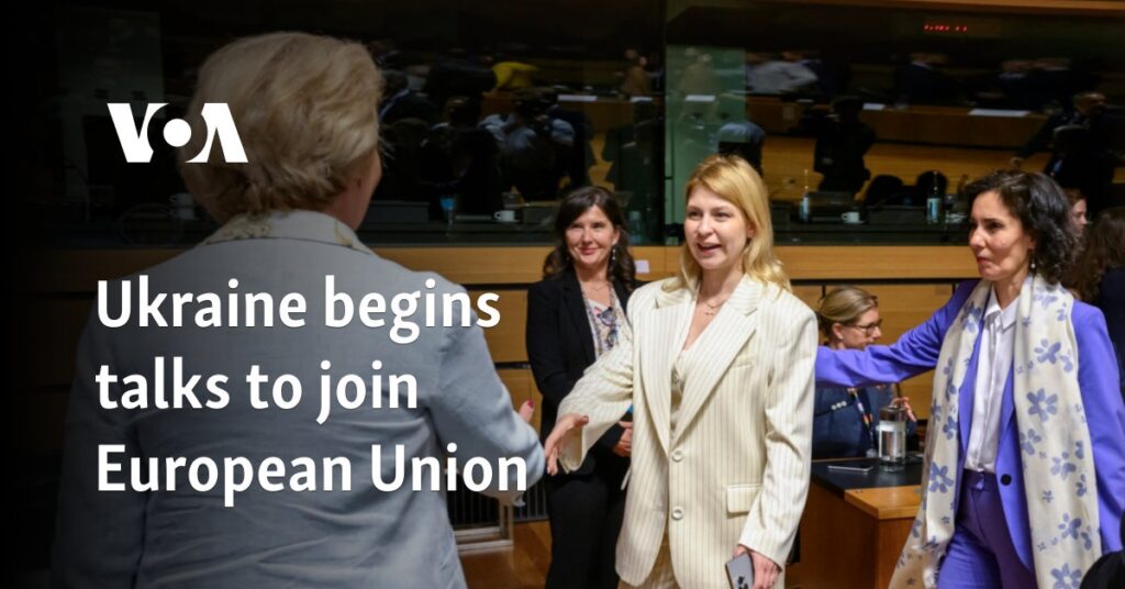 Ukraine begins talks to join European Union