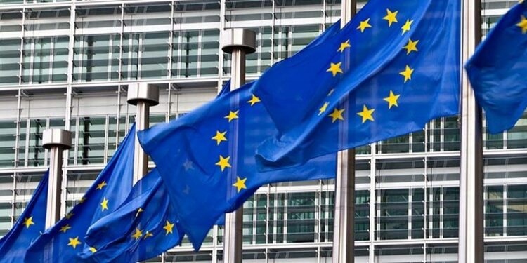 Western Europeans support Franco-German four-tier Europe structure