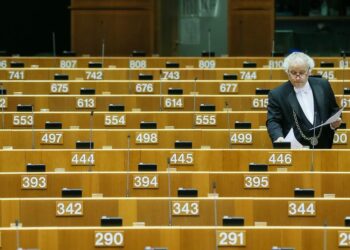 Western democracies face crisis of confidence ahead of big votes, poll shows – POLITICO