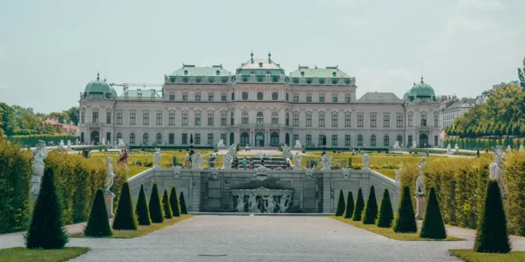 26 Must-Visit Attractions In Vienna Austria