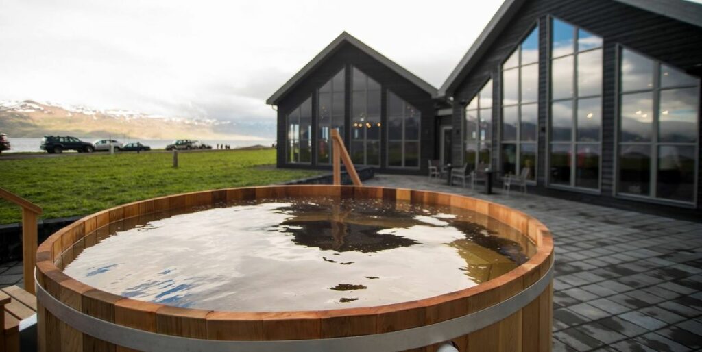 12 Spas That Let You Bathe In Beer