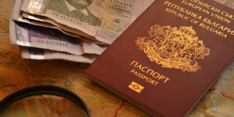 US warns Bulgaria to clean up the ‘passport-for-cash’ mess – Euractiv