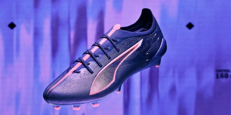 PUMA have unveiled the stunning PUMA Ultra 5 football boot.