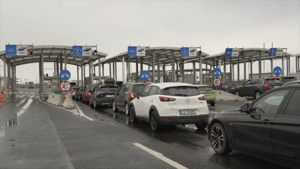 Romania to join Schengen zone but land border checks will remain