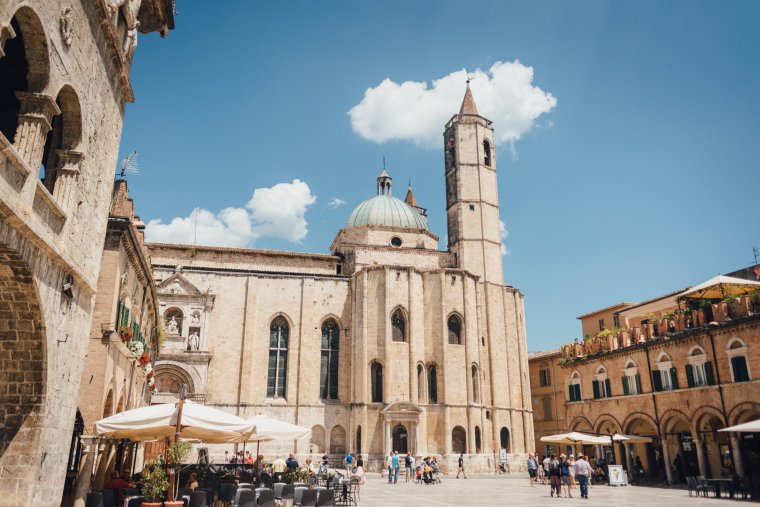 Church of San Francesco, Piazza del Popolo, Ascoli Piceno, Marche, Italy