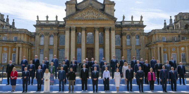 Big summit of European leaders kicks off, focusing on Ukraine and EU-UK ties