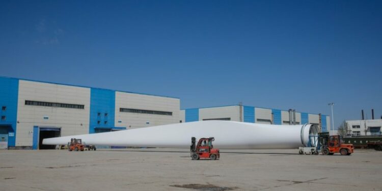 Chinese wind turbine-makers move into Europe as trade tensions flare – Euractiv