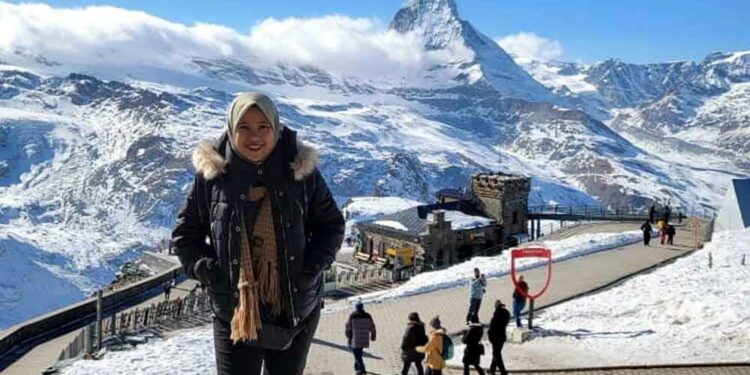 Part-time baker Sharifah Sakinah Nadia Syed Shahir explored three countries in Europe, Germany, Switzerland and Italy, for 14 days, with the whole trip costing her only RM7,000. - Photo by Bernama