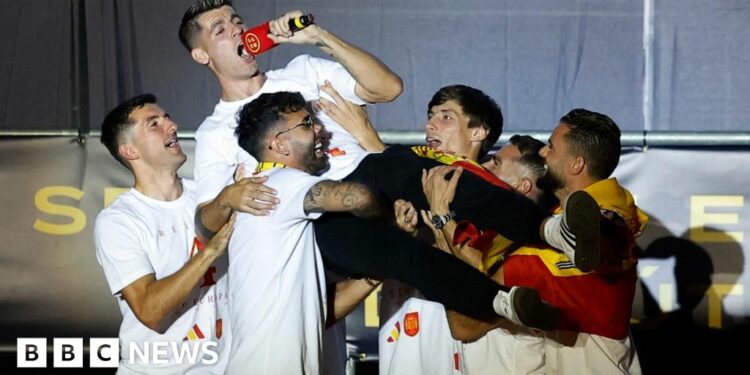 Euro winners Spain chant 'Gibraltar is Spanish' at Madrid parade