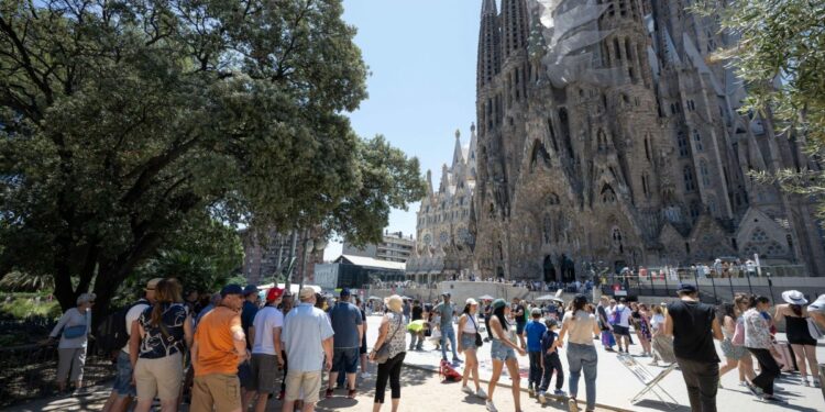 European cities focusing on wealthy travelers while shunning young ‘drunk’ tourists