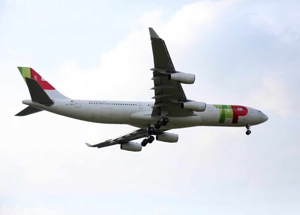 How TAP Air Portugal Enhances Travel With Oneworld For Paris Olympics with Codeshare Agreements Connecting Europe, America and Asia