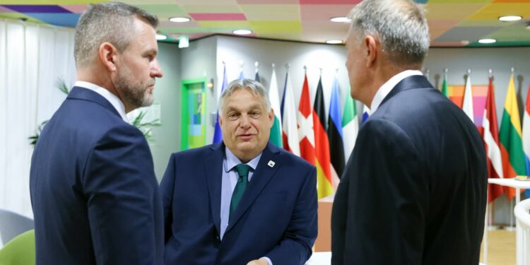 Hungary's pseudo-EU diplomacy renews talk of sanctions - EUobserver