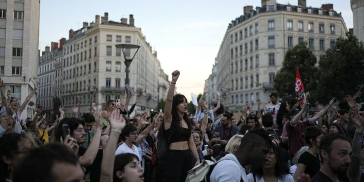 Leaders in Europe and the US express relief mixed with concern about France's election result