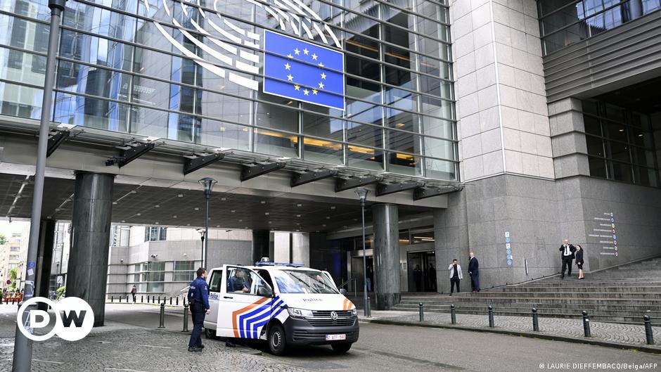 Police search European Parliament offices in Russia probe – DW – 05/29/2024