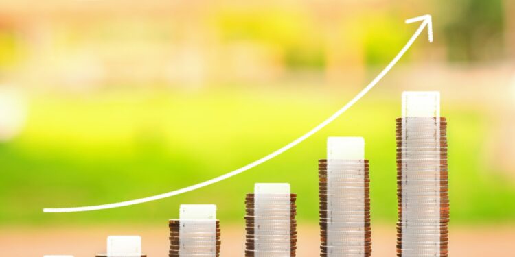 Spain’s economy to grow by 2.4% this year, says the IMF – making it the fastest growing in Europe