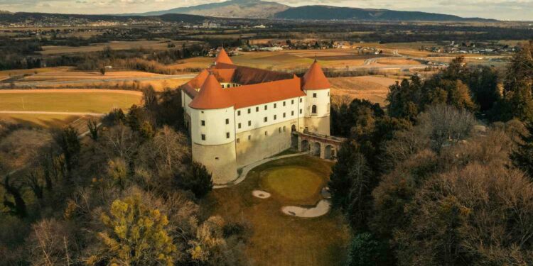 This Stunning European Road Trip Takes You to 7 Charming Castles in 1 Day