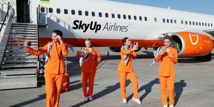 Ukrainian air carrier SkyUp builds up Europe business to survive war
