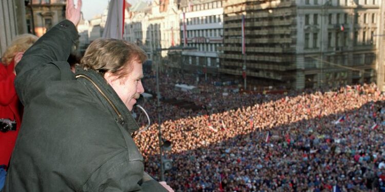 World reacts to Vaclav Havel’s death