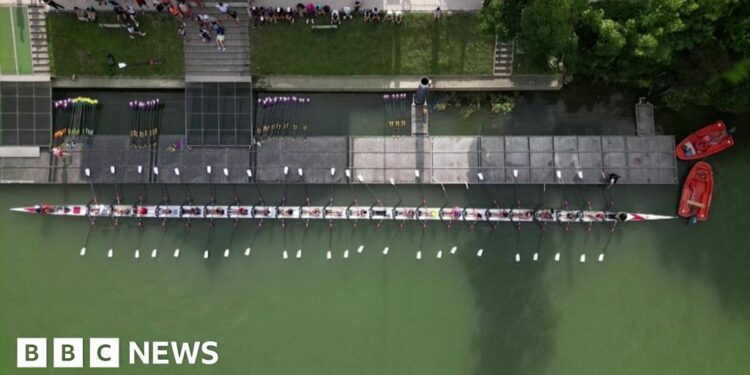 World's longest rowing boat to take part in Olympic torch relay