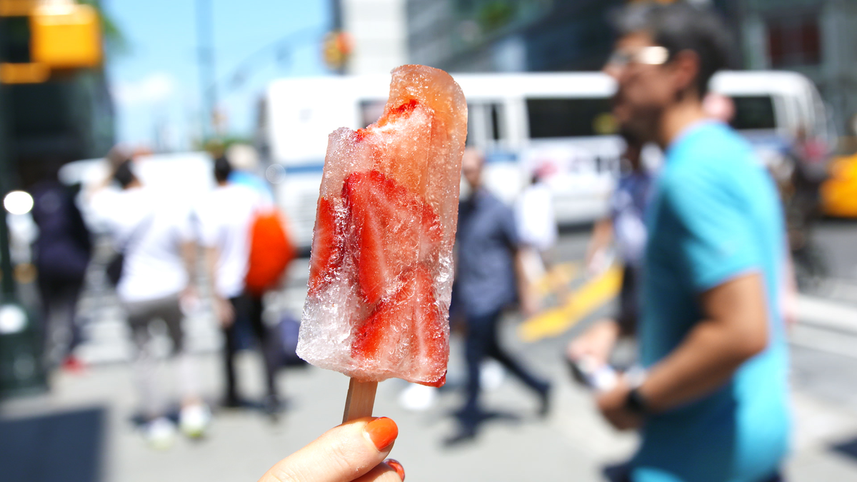 preview for These Boozy Prosecco Pops Are The Only Way You'll Want To Beat The Heat This Summer