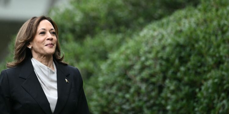 ‘Invisible’ Kamala Harris struggles to win over Europe – POLITICO