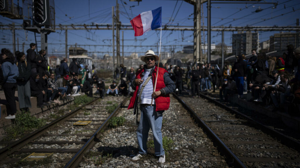 Where did France’s culture of political compromise go, and is it coming back?