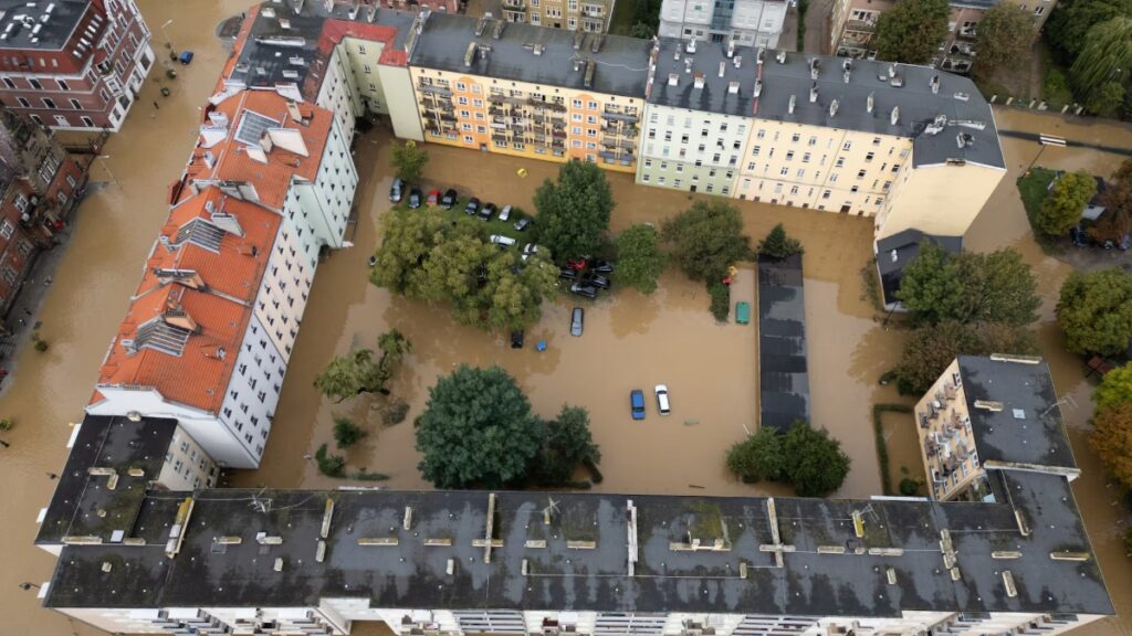 Central Europe hit by severe floods: 24 killed in Romania, Poland and Czech Republic, EU promises aid